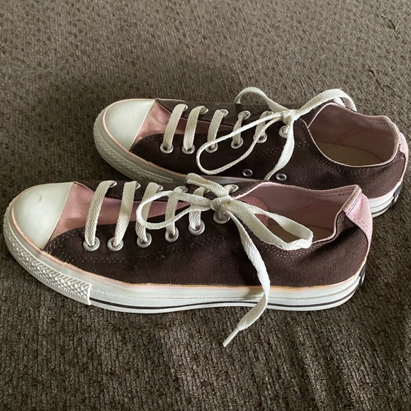 Converse - Picture 2 of 6